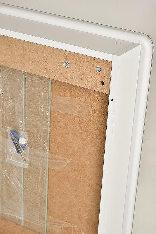 Зеркальный шкаф Sintesi Corso 60 SIN-SPEC-CORSO-60 с подсветкой Белый с сенсорным выключателем, купить, цена, заказать, магазин, доставка, скидка, промокод, купить, цена, заказать, магазин, доставка, скидка, промокод