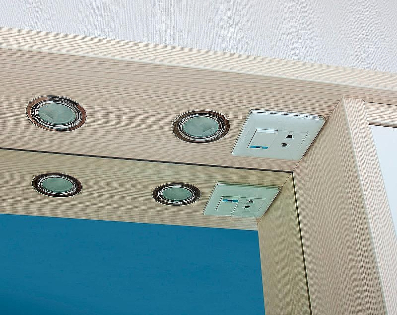 Зеркало со шкафом Бриклаер Бали 62 R 4627125412004 с подсветкой Светлая лиственница Белое глянцевое, купить, цена, заказать, магазин, доставка, скидка, промокод, купить, цена, заказать, магазин, доставка, скидка, промокод