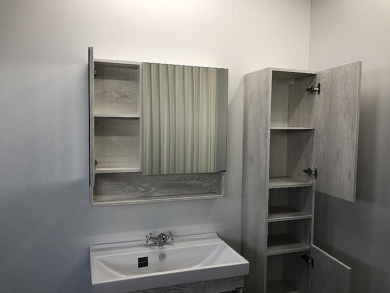 Зеркальный шкаф Comforty Никосия 80 00004138838 Дуб белый, купить, цена, заказать, магазин, доставка, скидка, промокод, купить, цена, заказать, магазин, доставка, скидка, промокод