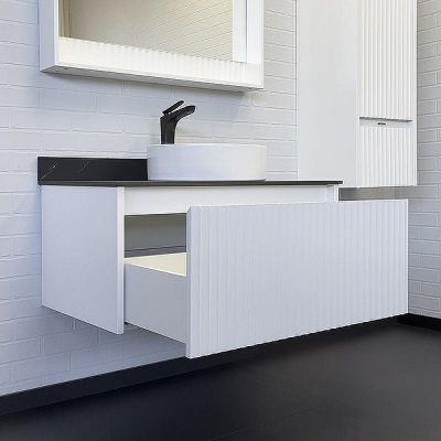 Тумба с раковиной Comforty Марсель 90 00-00013797 подвесная Белая матовая Калакатта Блэк