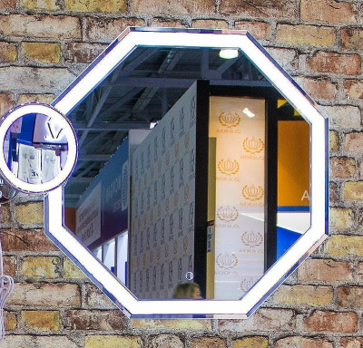 Зеркало Art&Max Argo AM-Arg-700-700-DS-F с подсветкой с сенсорным выключателем