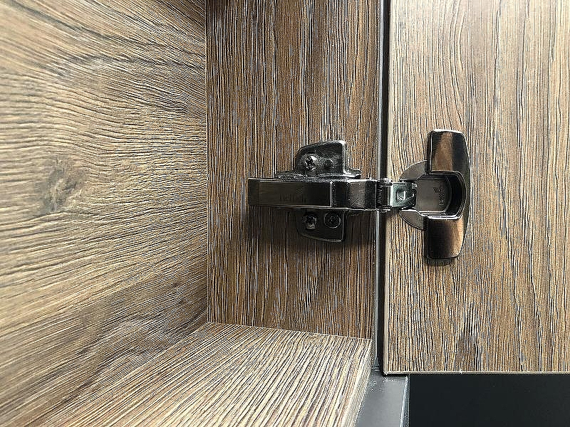 Зеркало со шкафом Comforty Франкфурт 90 00004150529 Дуб шоколадно-коричневый Черное матовое, купить, цена, заказать, магазин, доставка, скидка, промокод, купить, цена, заказать, магазин, доставка, скидка, промокод