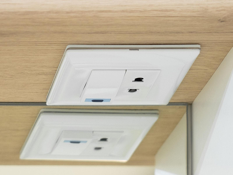 Зеркало со шкафом Misty Респект 120 R Э-Рес02120-1П с подсветкой Белое Дуб Артизан, купить, цена, заказать, магазин, доставка, скидка, промокод, купить, цена, заказать, магазин, доставка, скидка, промокод